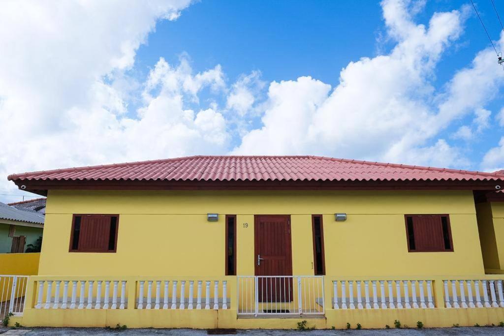 Iona'S Home: Vibrant 2Bedroom Home Near 빌렘스타트 외부 사진
